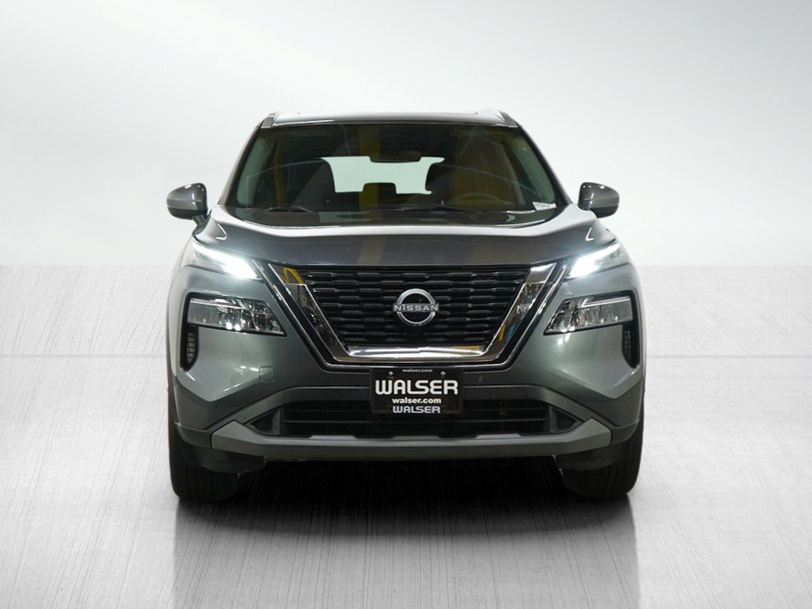 Used 2022 Nissan Rogue SV w/ SV Premium Package image 8