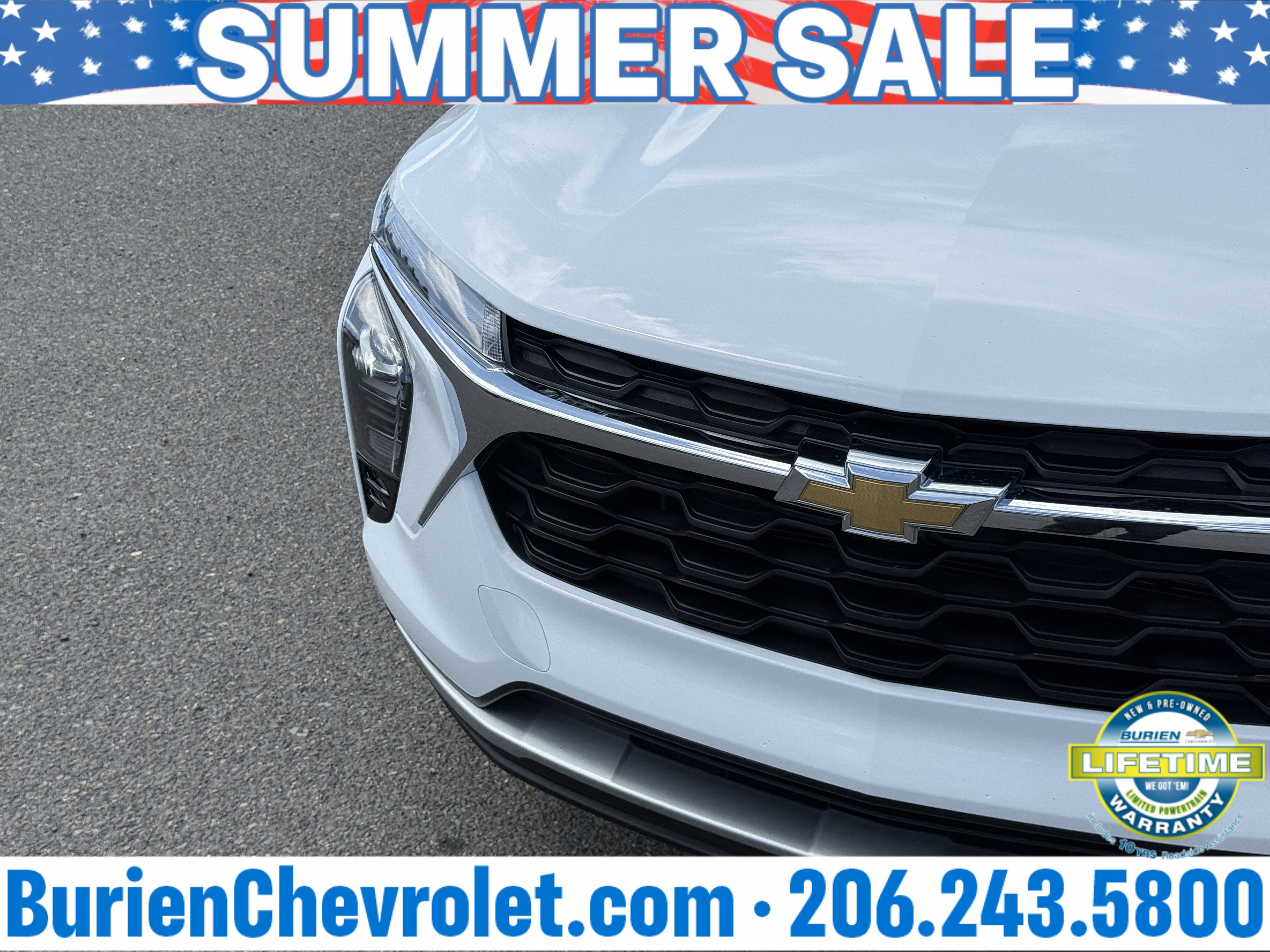 Used 2025 Chevrolet Trax LT FWD image 38