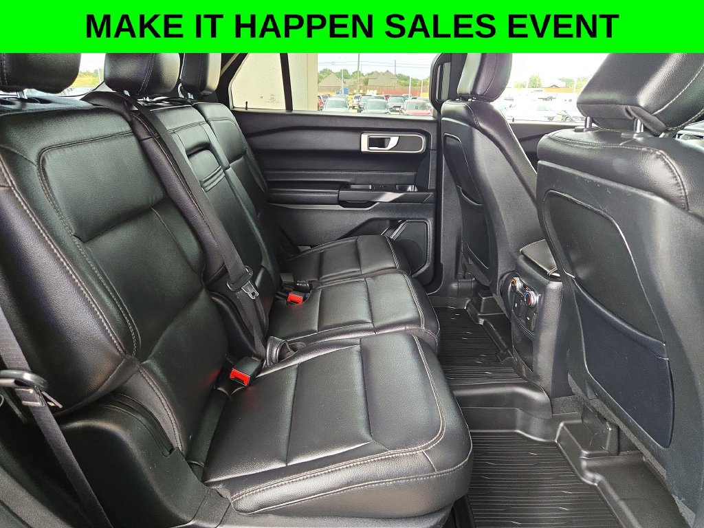 Used 2020 Ford Explorer XLT w/ Equipment Group 202A AWD/4WD image 26