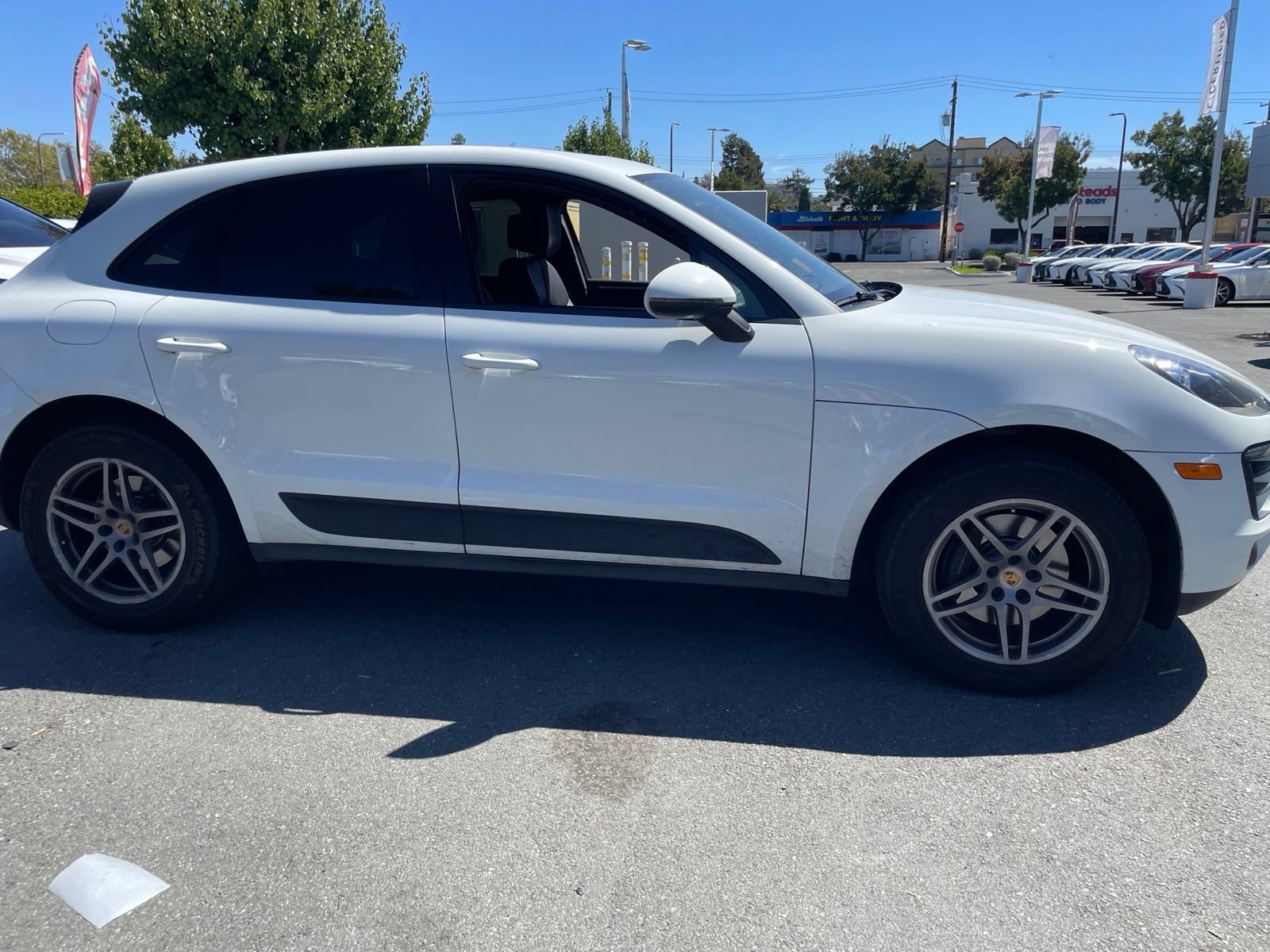 Used 2017 Porsche Macan AWD/4WD image 6