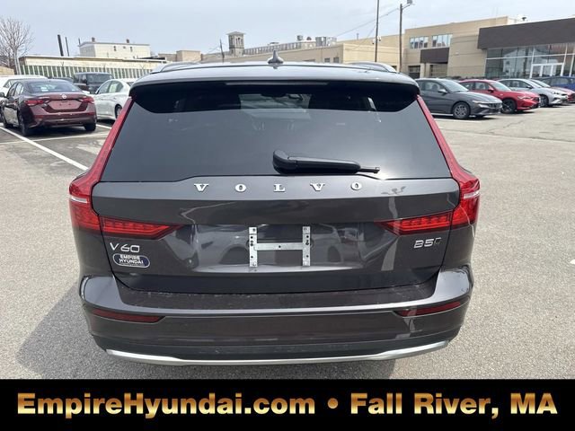 Used 2025 Volvo V60 B5 Cross Country Plus AWD/4WD image 4