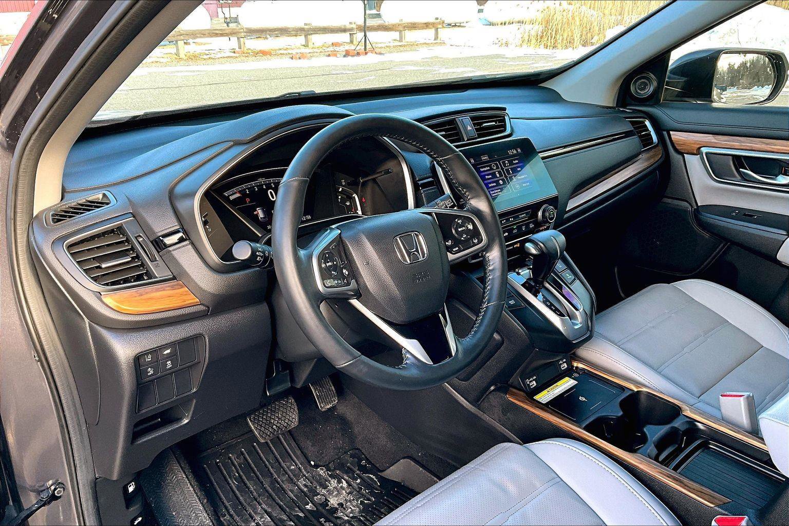 Used 2020 Honda CR-V Touring image 14