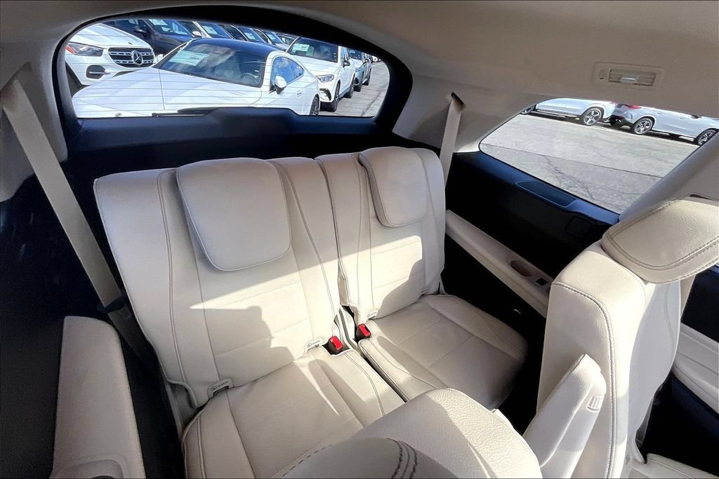 Certified 2023 Mercedes-Benz GLS 450 4MATIC image 23