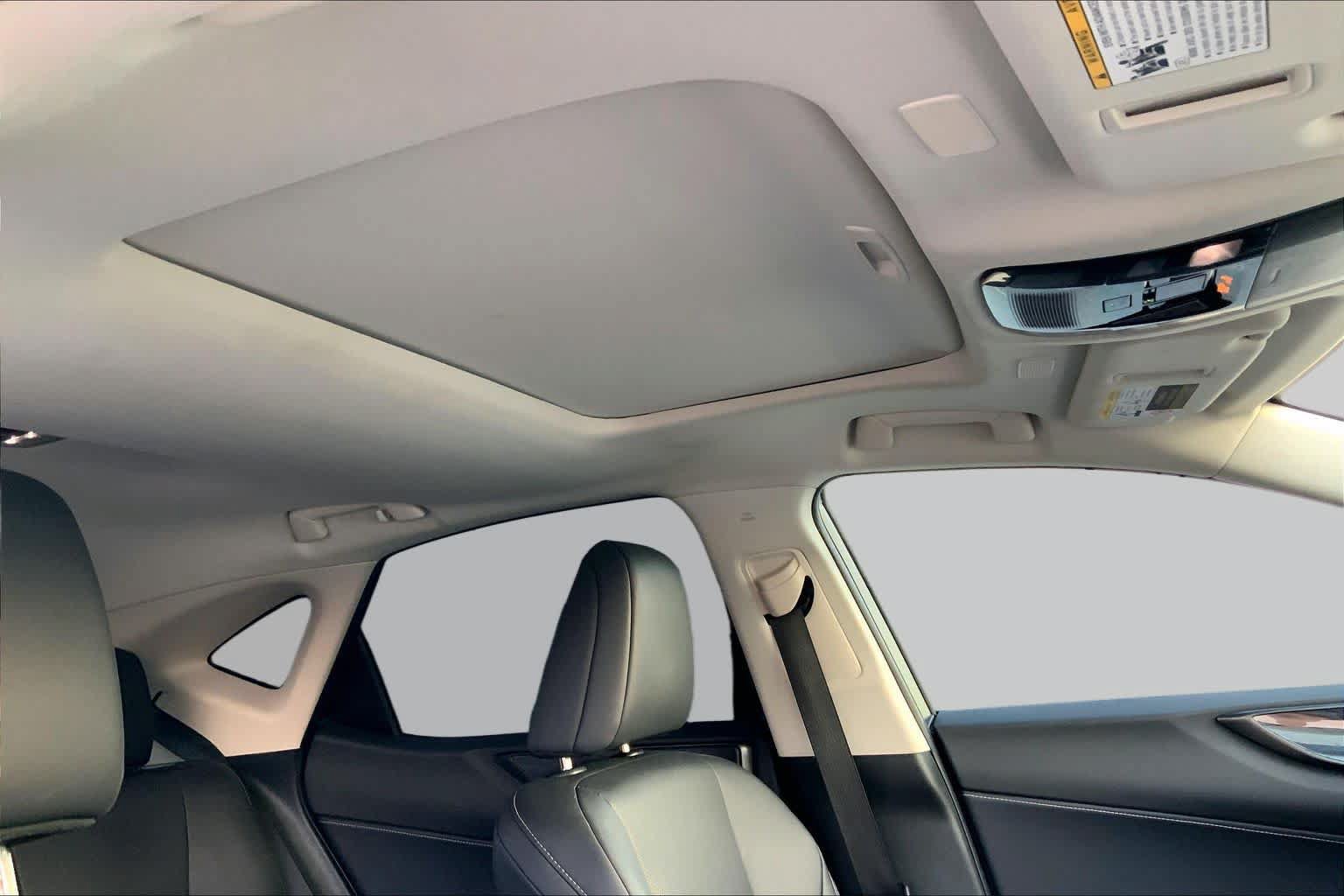 Used 2025 Lexus NX 250 FWD w/ Accessory Package (2T) image 13