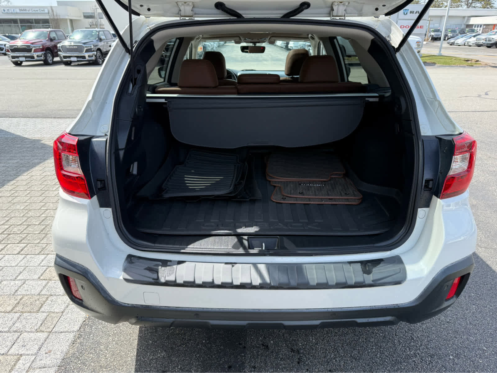 Used 2019 Subaru Outback 2.5i Touring image 7