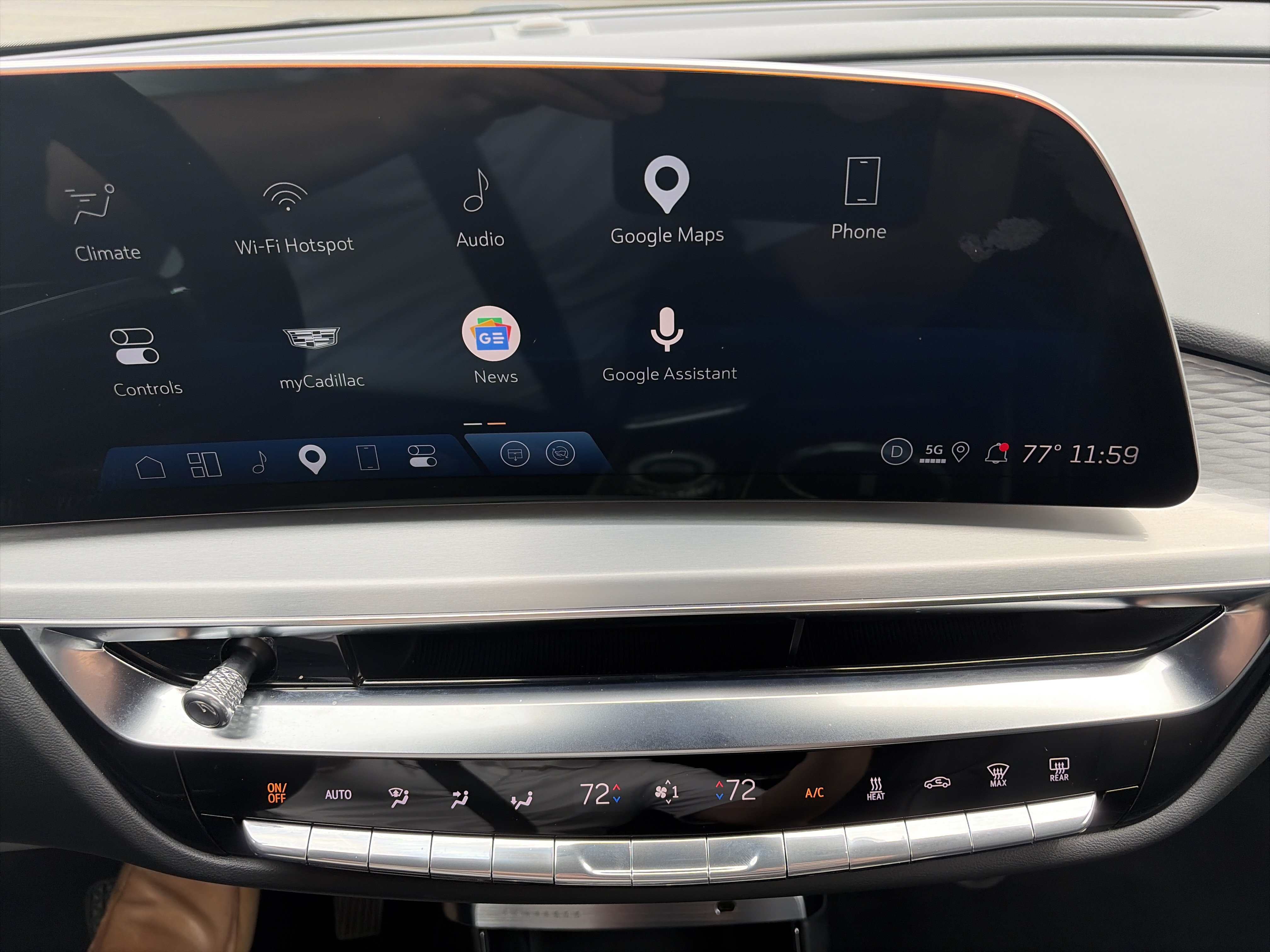 Used 2025 Cadillac Lyriq Sport w/ LPO, Floor Liner Package AWD/4WD image 22