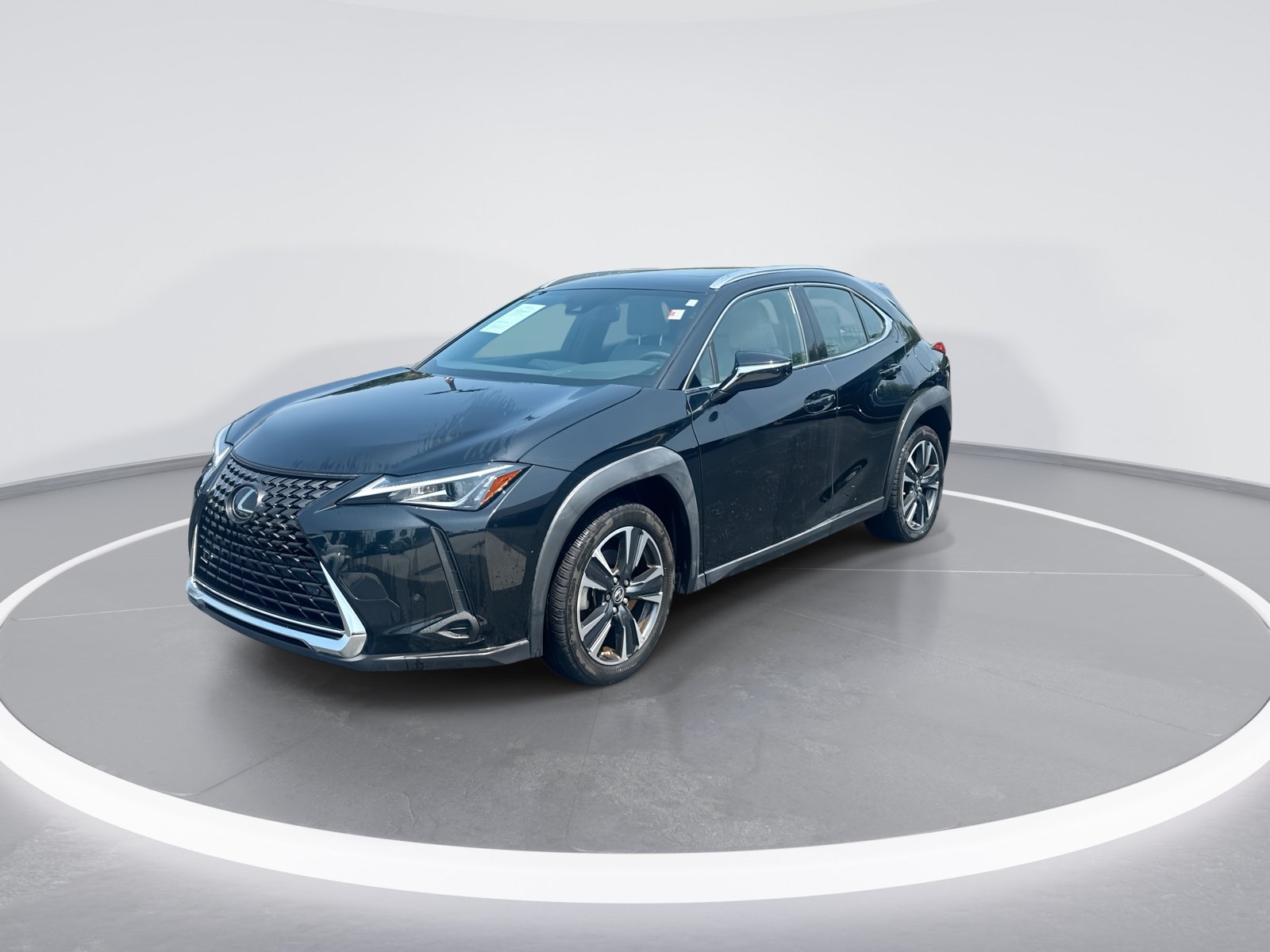 Used 2021 Lexus UX 200 w/ Premium Package FWD image 5