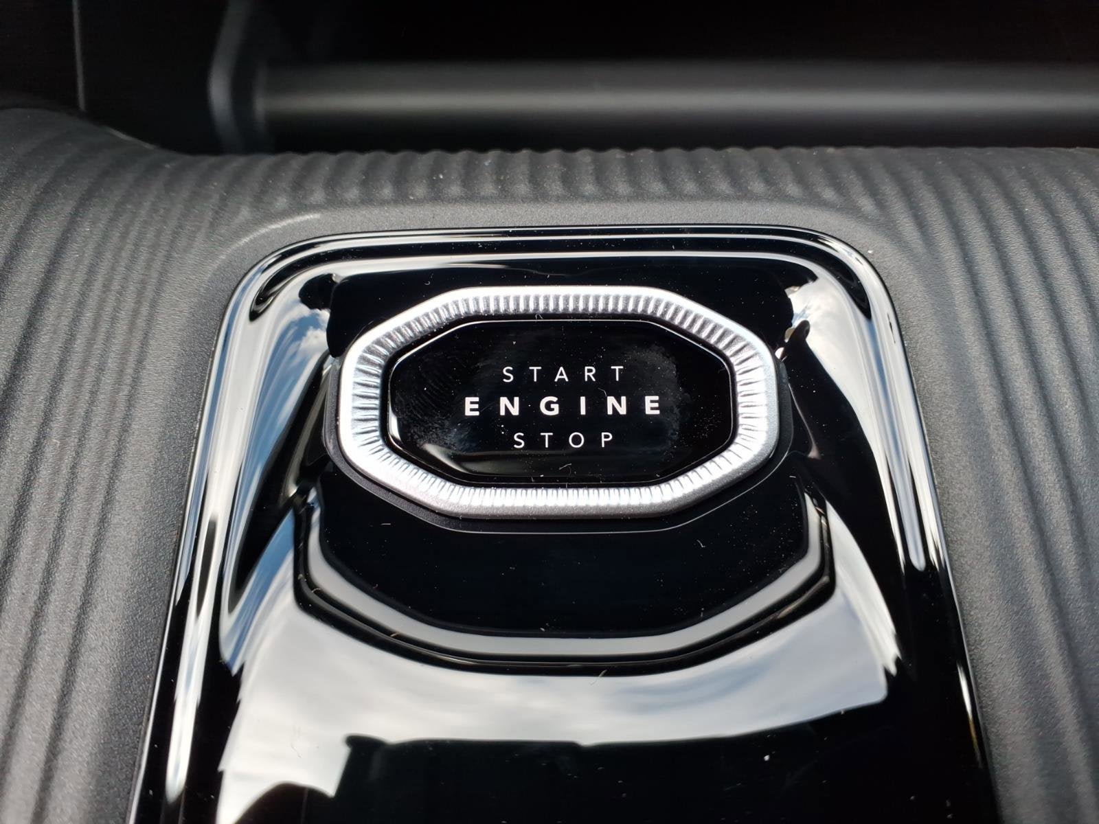 New 2026 Jeep Cherokee Laredo AWD/4WD image 13