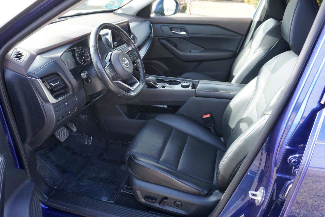 Used 2023 Nissan Rogue SV w/ SV Premium Package image 7