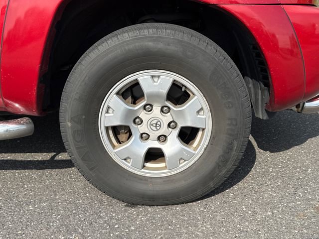 Used 2011 Toyota Tacoma 4x4 Access Cab V6 w/ TRD Off-Road Pkg image 11