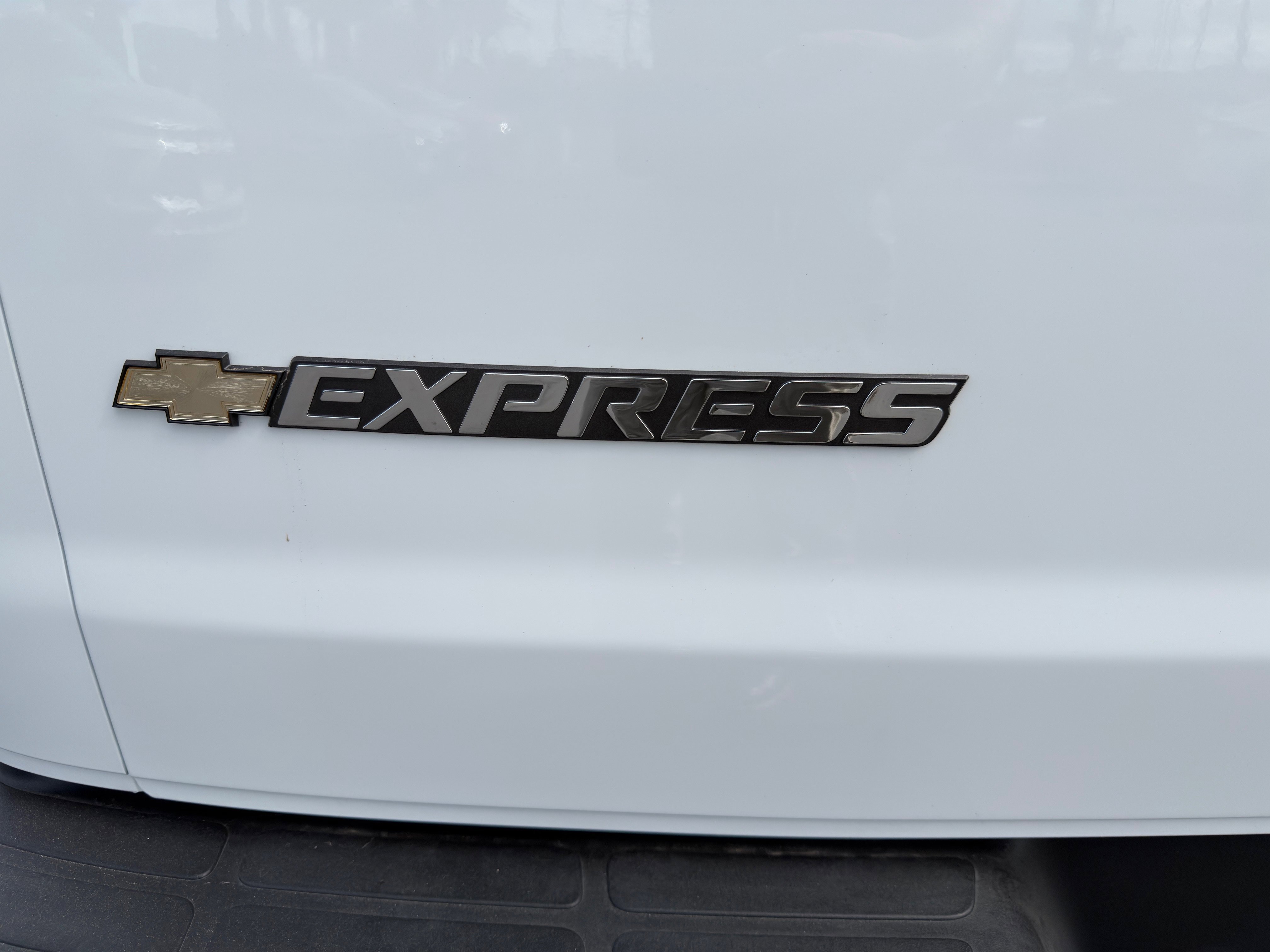 New 2025 Chevrolet Express 2500 w/ Driver Convenience Package image 37