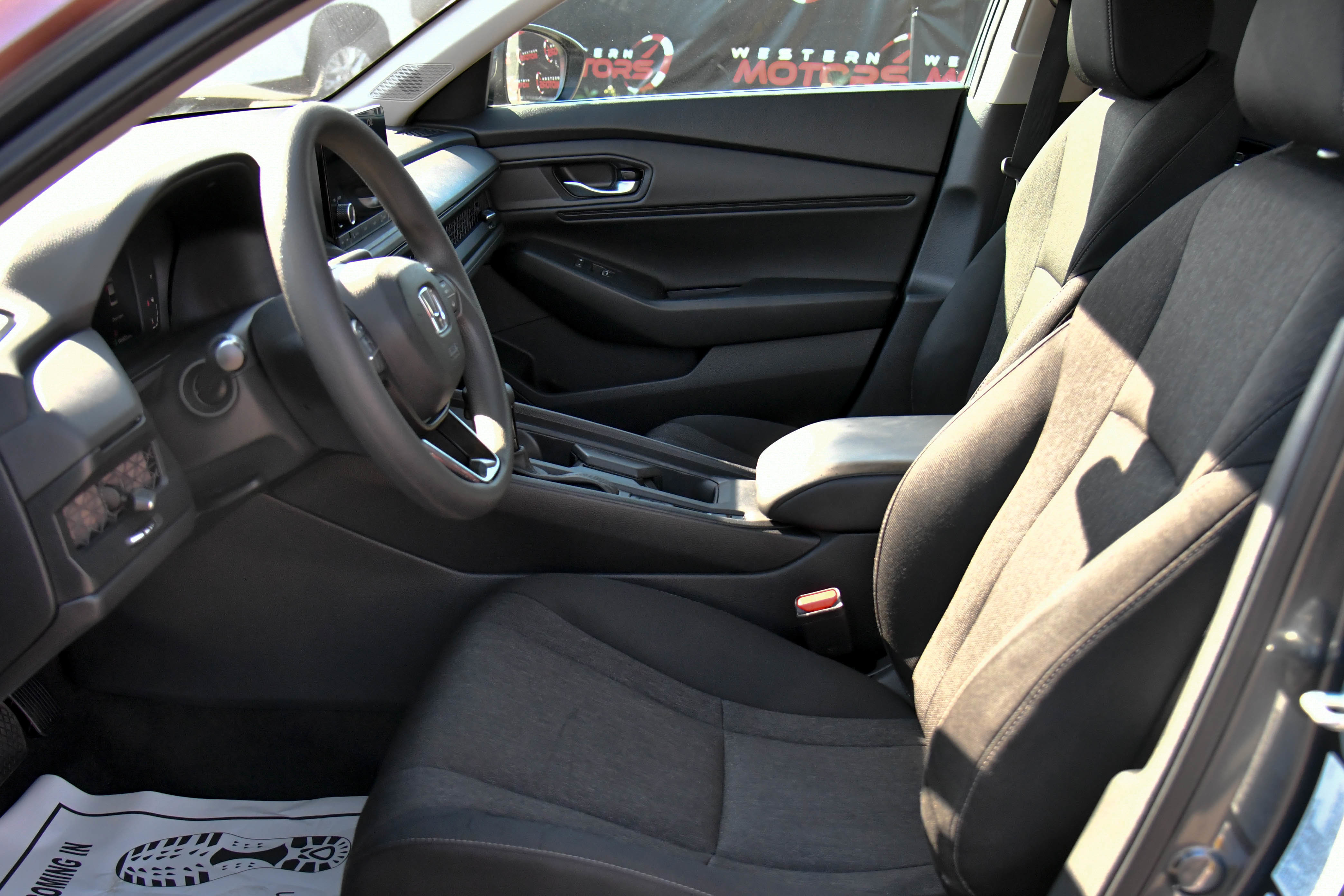 Used 2023 Honda Accord EX image 17