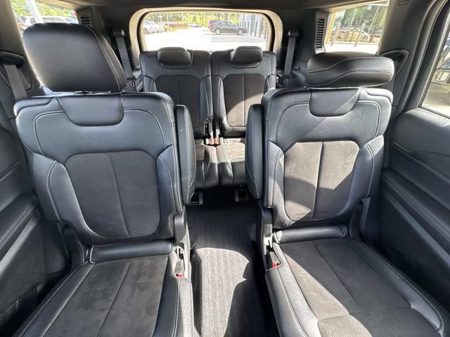 Used 2023 Jeep Grand Cherokee L Laredo RWD image 14