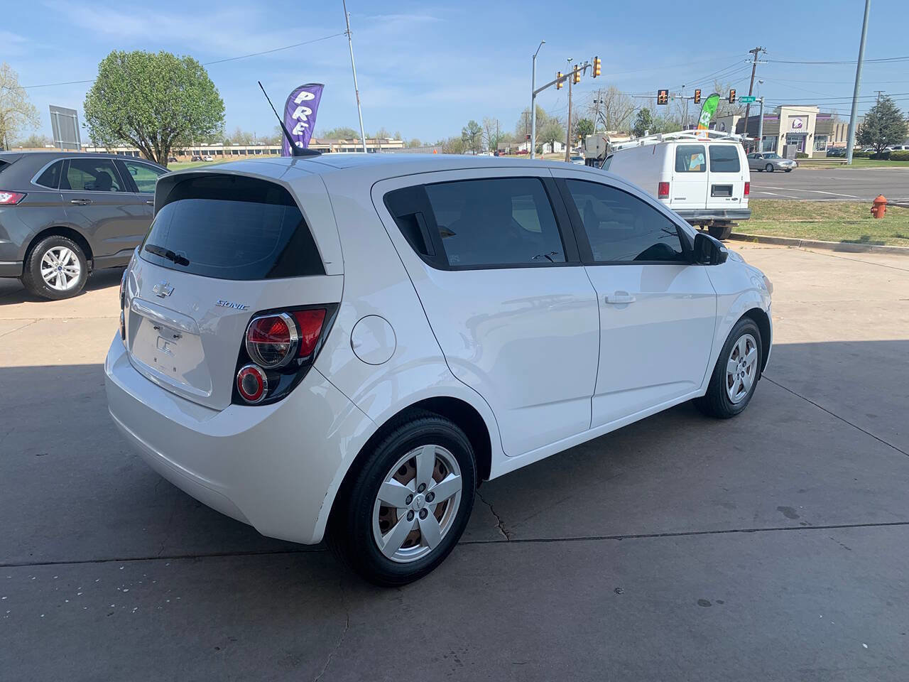 Used 2014 Chevrolet Sonic LS FWD image 7