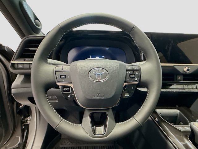 New 2025 Toyota Crown Platinum AWD/4WD image 9