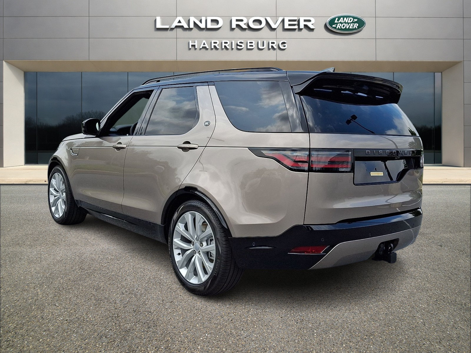 New 2026 Land Rover Discovery Dynamic SE AWD/4WD image 2