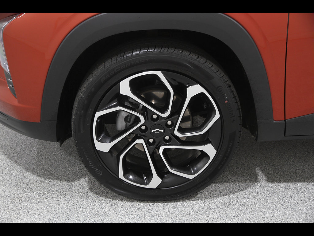 Certified 2024 Chevrolet Trax RS FWD image 21