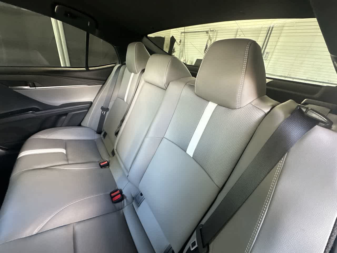 Used 2025 Toyota Camry SE FWD image 22