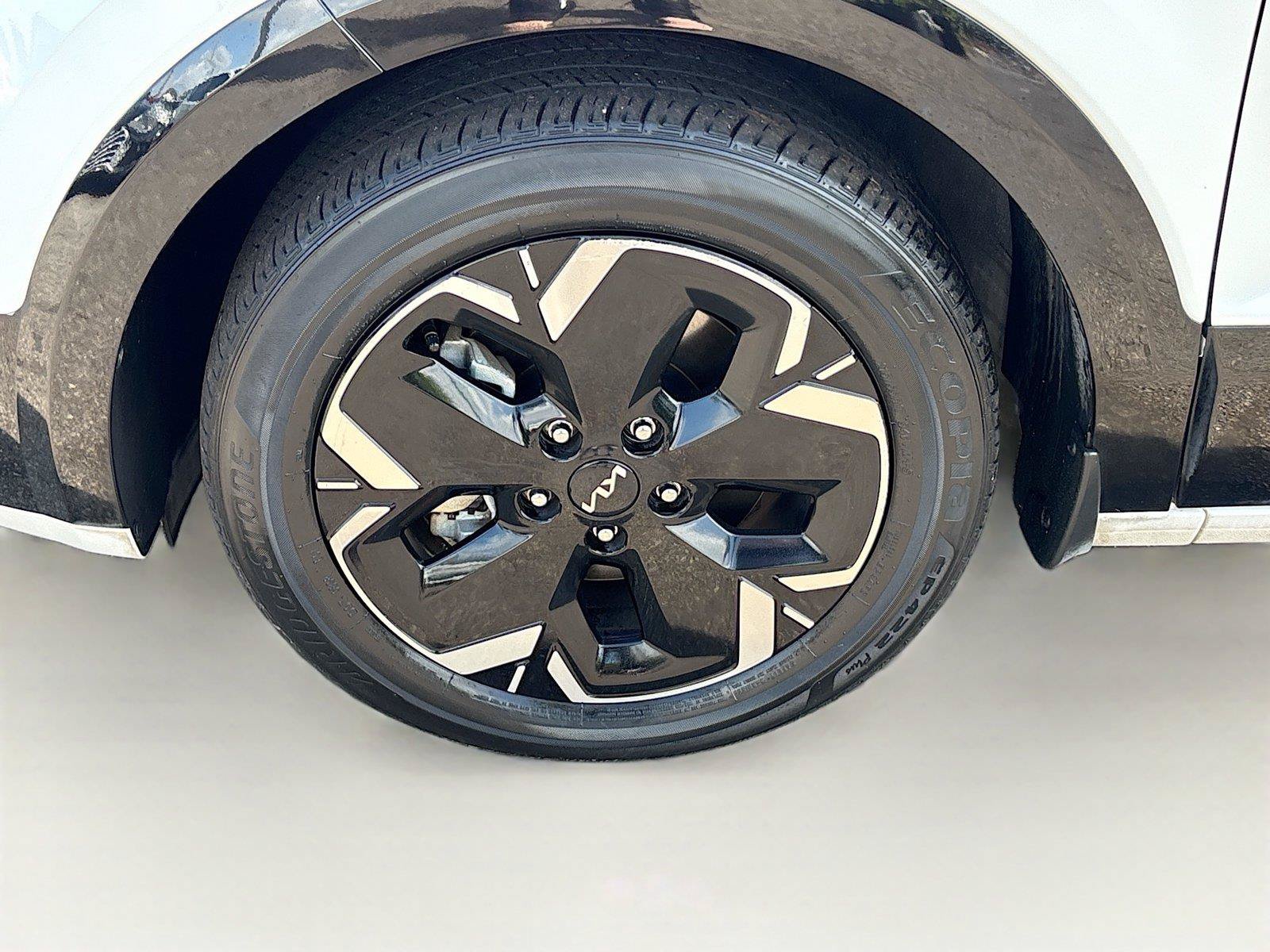 Used 2023 Kia Niro Wind FWD image 30