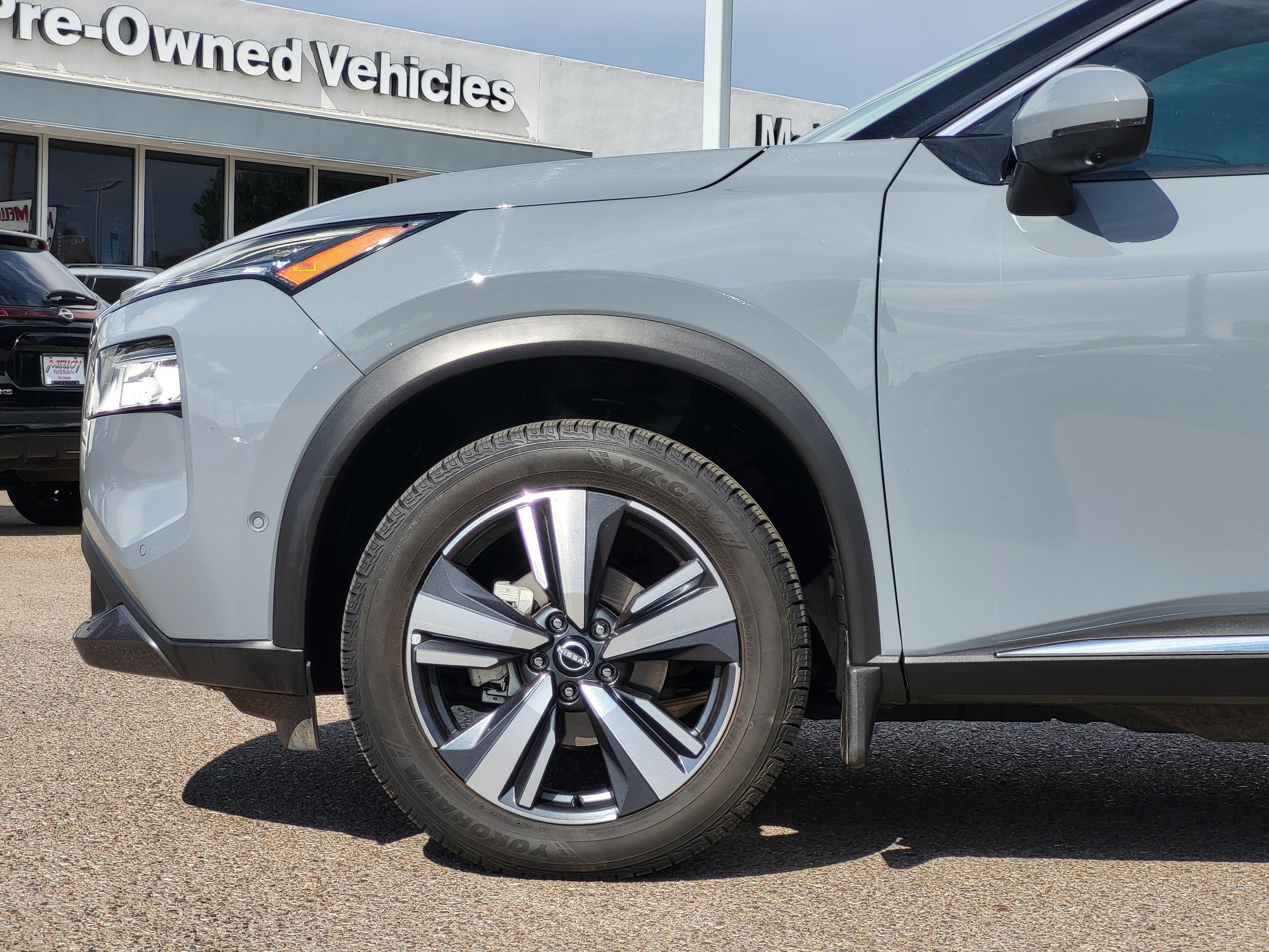 Certified 2022 Nissan Rogue SL w/ SL Premium Package AWD/4WD image 9