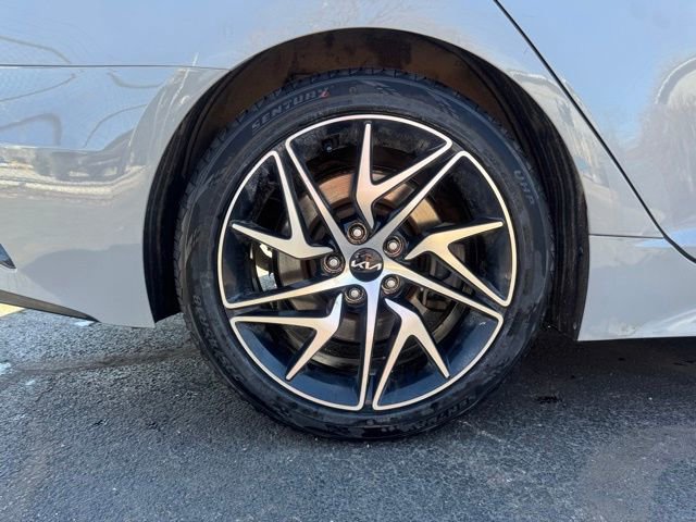Used 2023 Kia Stinger GT-Line w/ Sun & Sound Package image 17