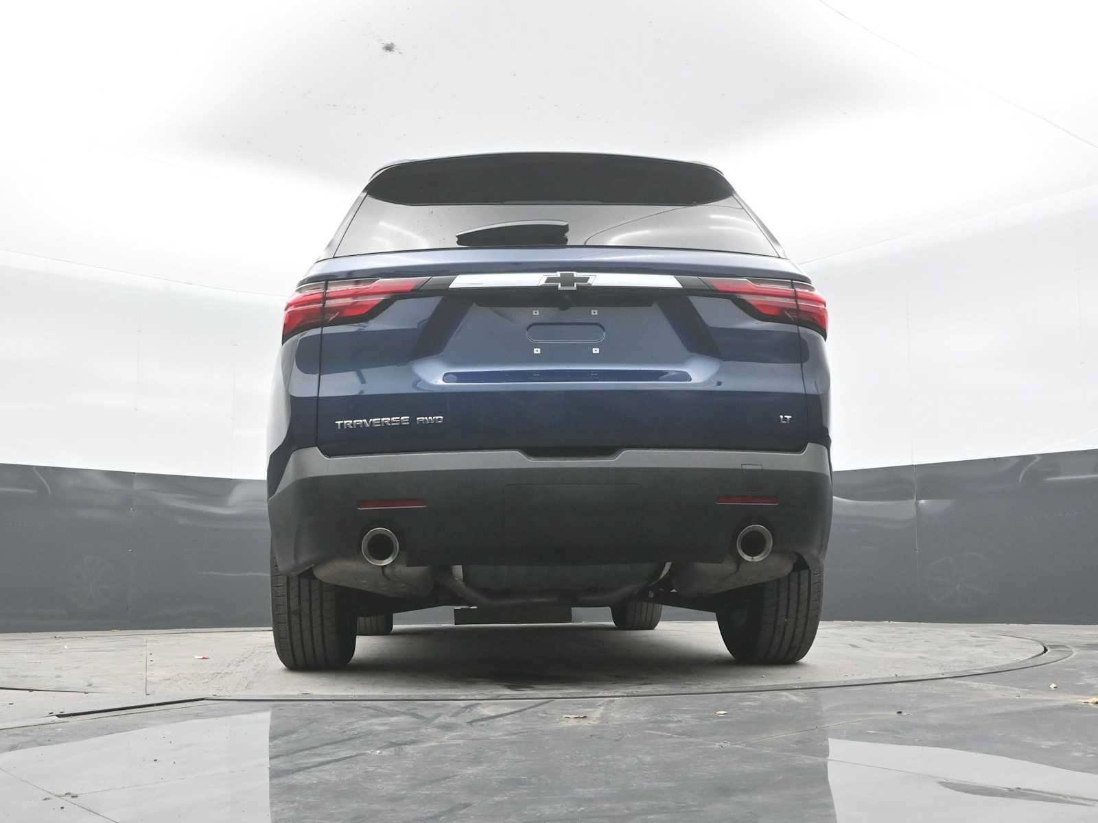 Used 2023 Chevrolet Traverse LT AWD/4WD image 48