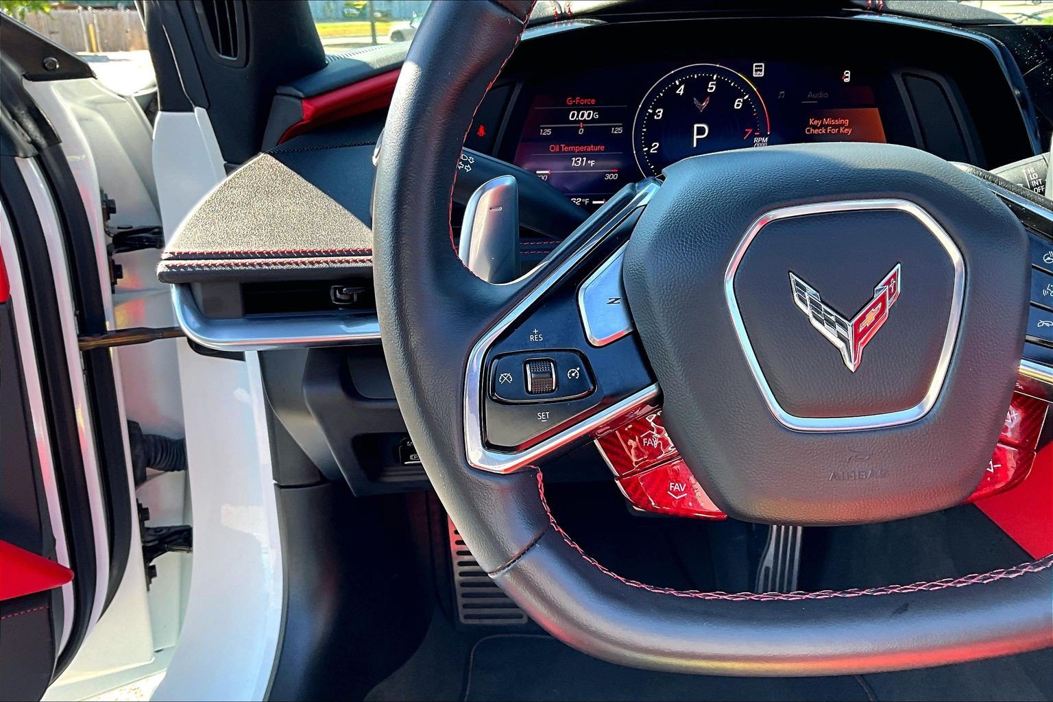 Used 2022 Chevrolet Corvette Stingray Preferred Cpe w/ Engine Appearance Package RWD image 10