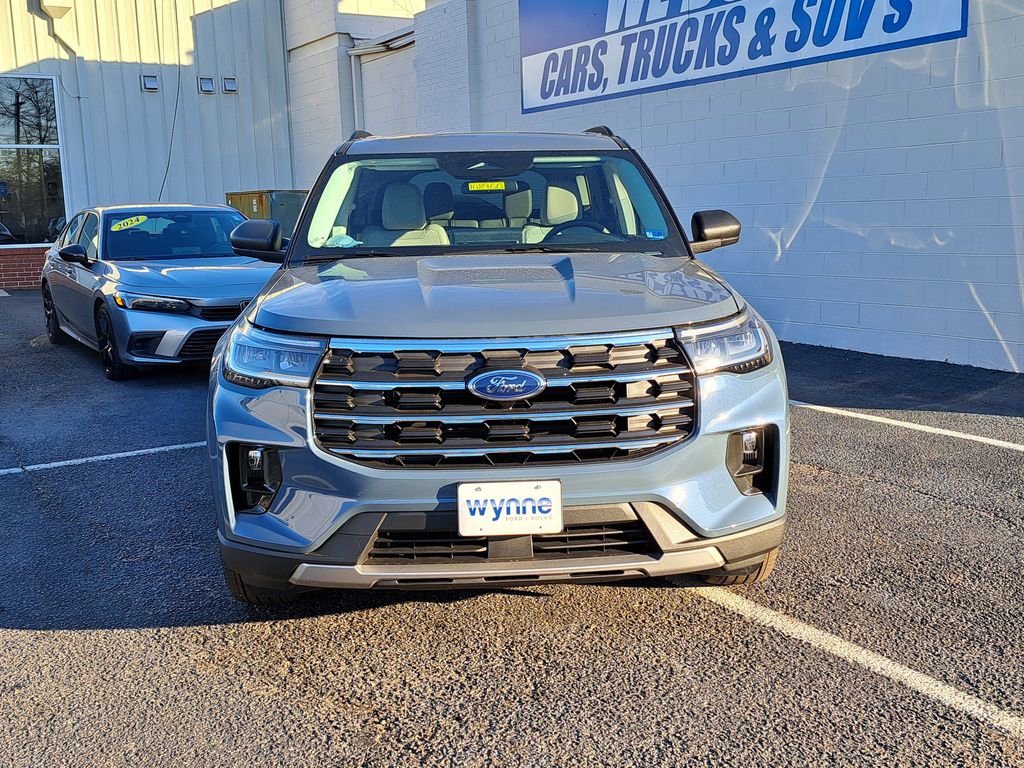 New 2026 Ford Explorer Active w/ Active Comfort Package AWD/4WD image 2