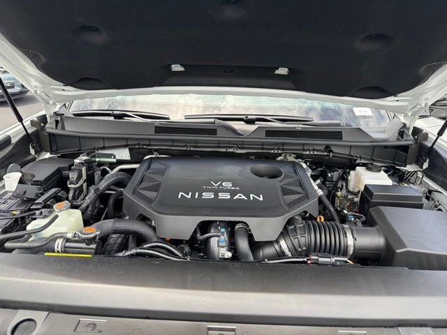 Used 2025 Nissan Armada Platinum w/ Convenience Package RWD image 11