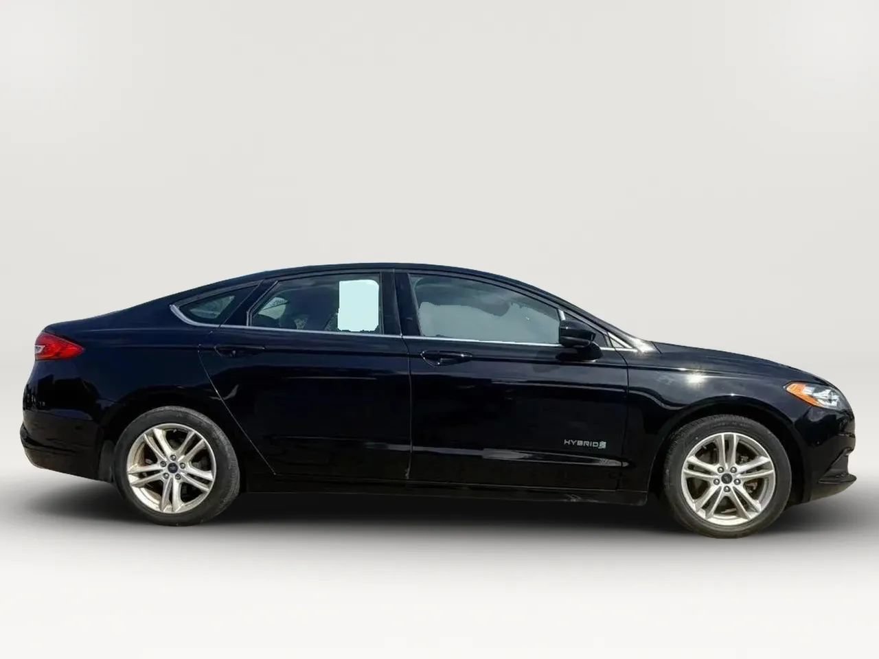 Used 2018 Ford Fusion S FWD image 9