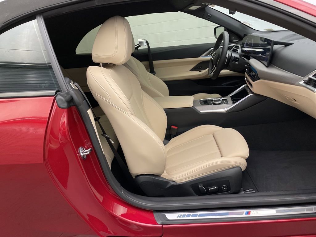 Used 2026 BMW 430i Convertible w/ M Sport Package image 22