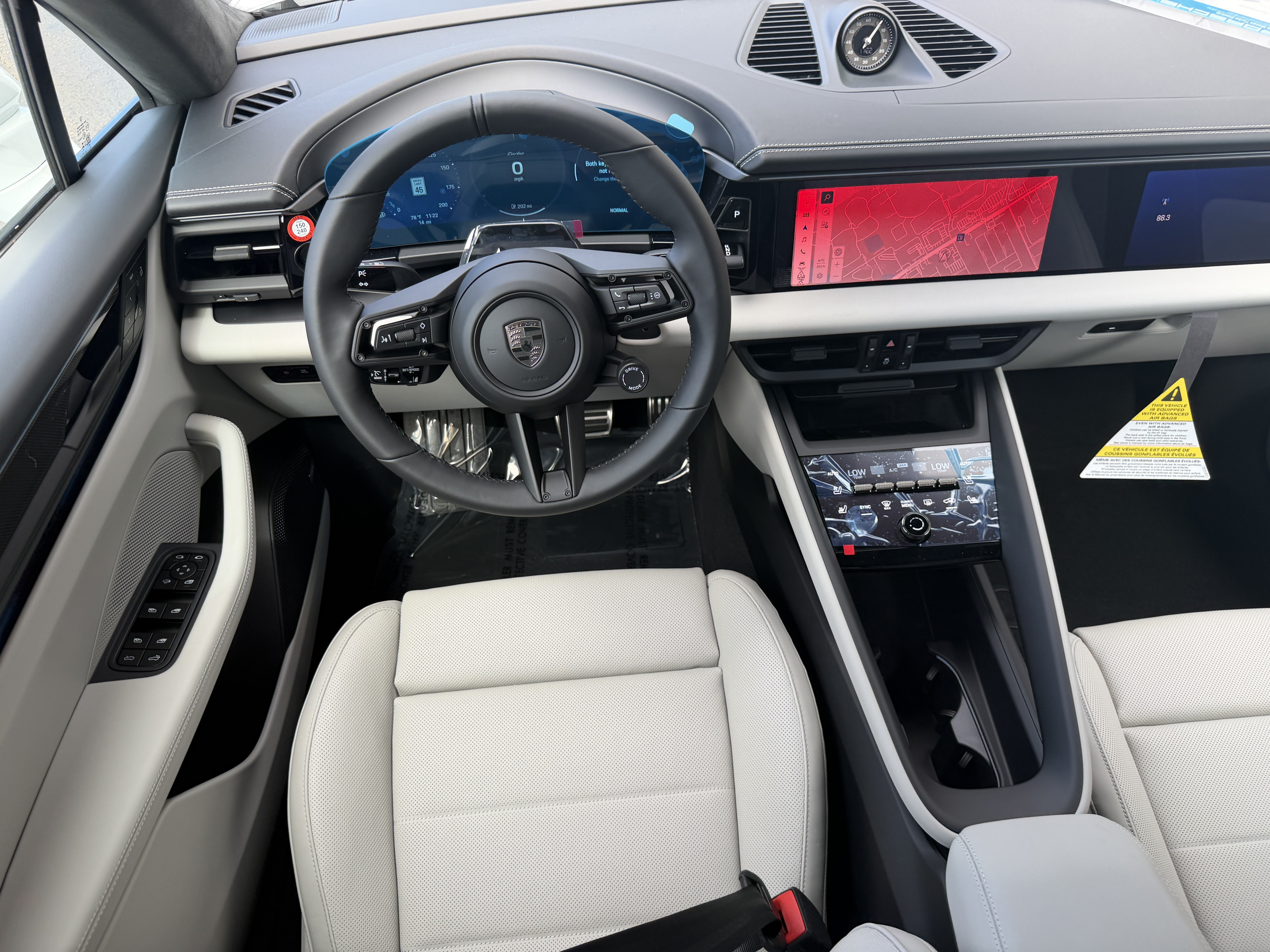 New 2026 Porsche Macan Turbo Electric AWD/4WD image 18