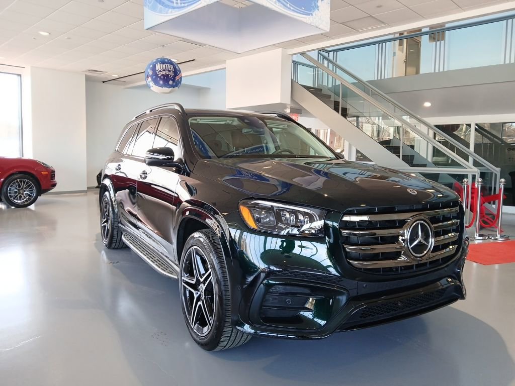 Used 2024 Mercedes-Benz GLS 450 4MATIC image 14