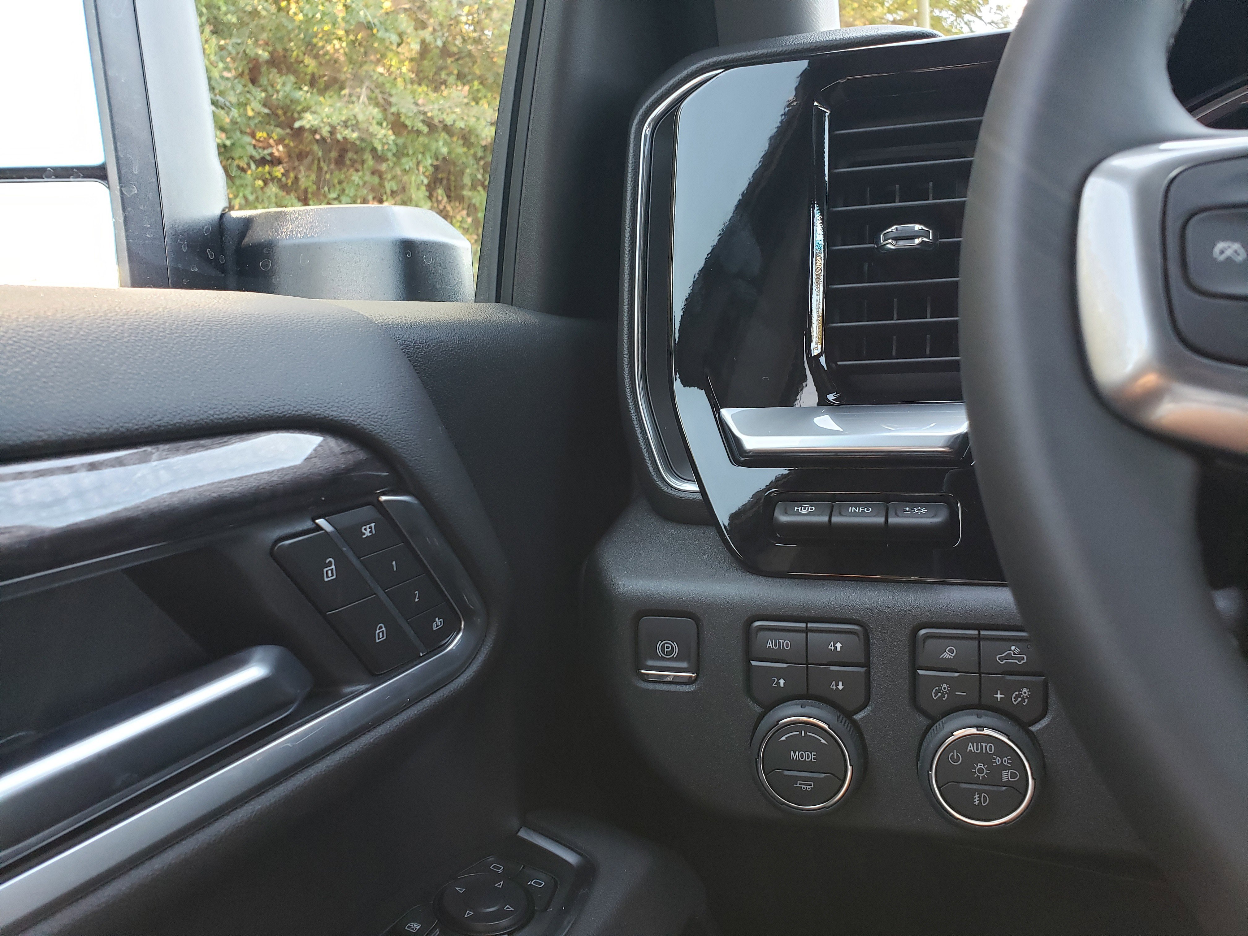 New 2026 Chevrolet Silverado 3500 LTZ w/ LTZ Plus Package image 15