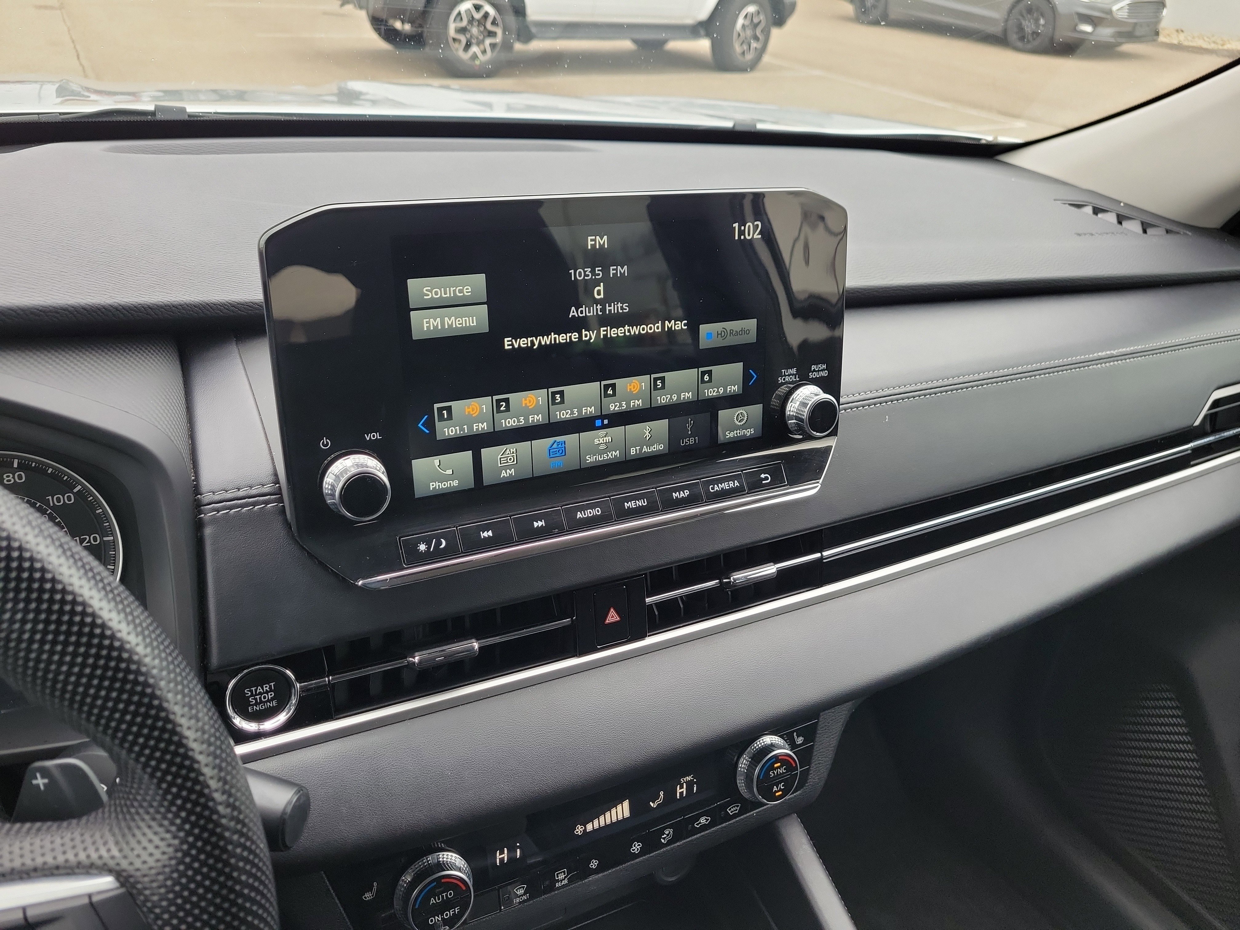 Used 2022 Mitsubishi Outlander SE image 28