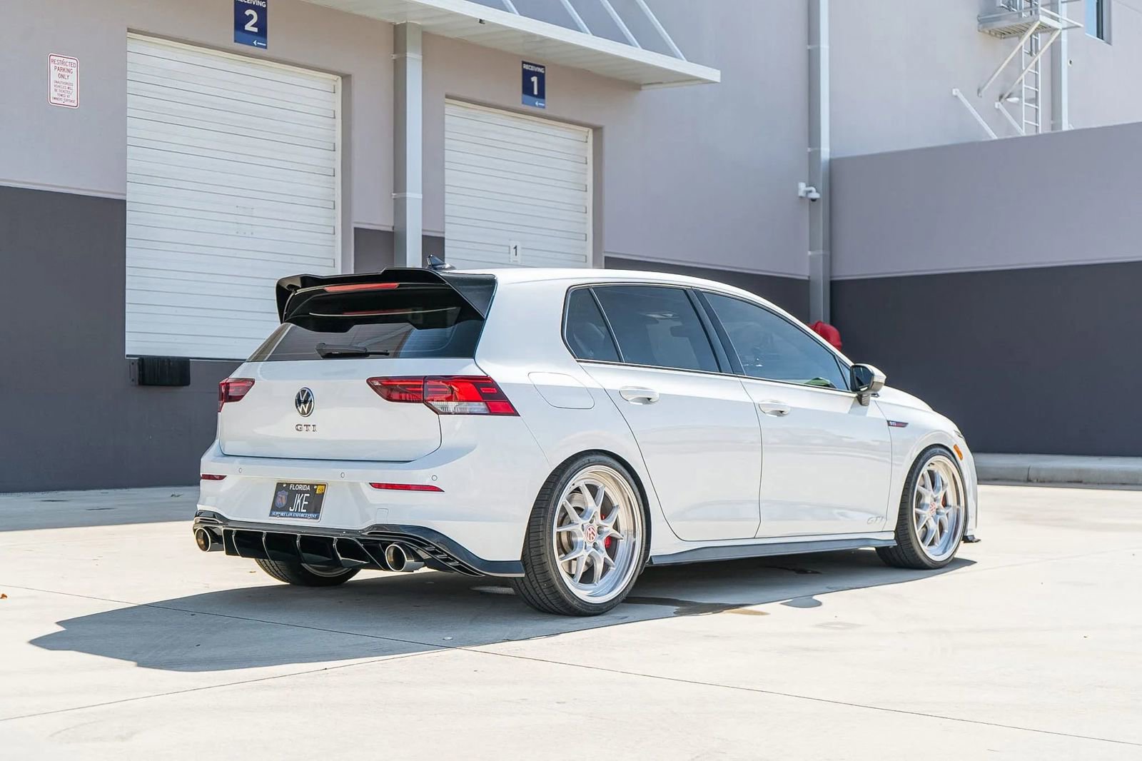 Used 2023 Volkswagen GTI SE w/ SE Leather Package FWD image 7