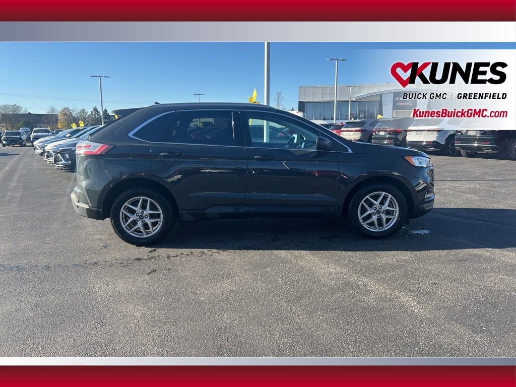 Used 2021 Ford Edge SEL w/ Convenience Package image 4