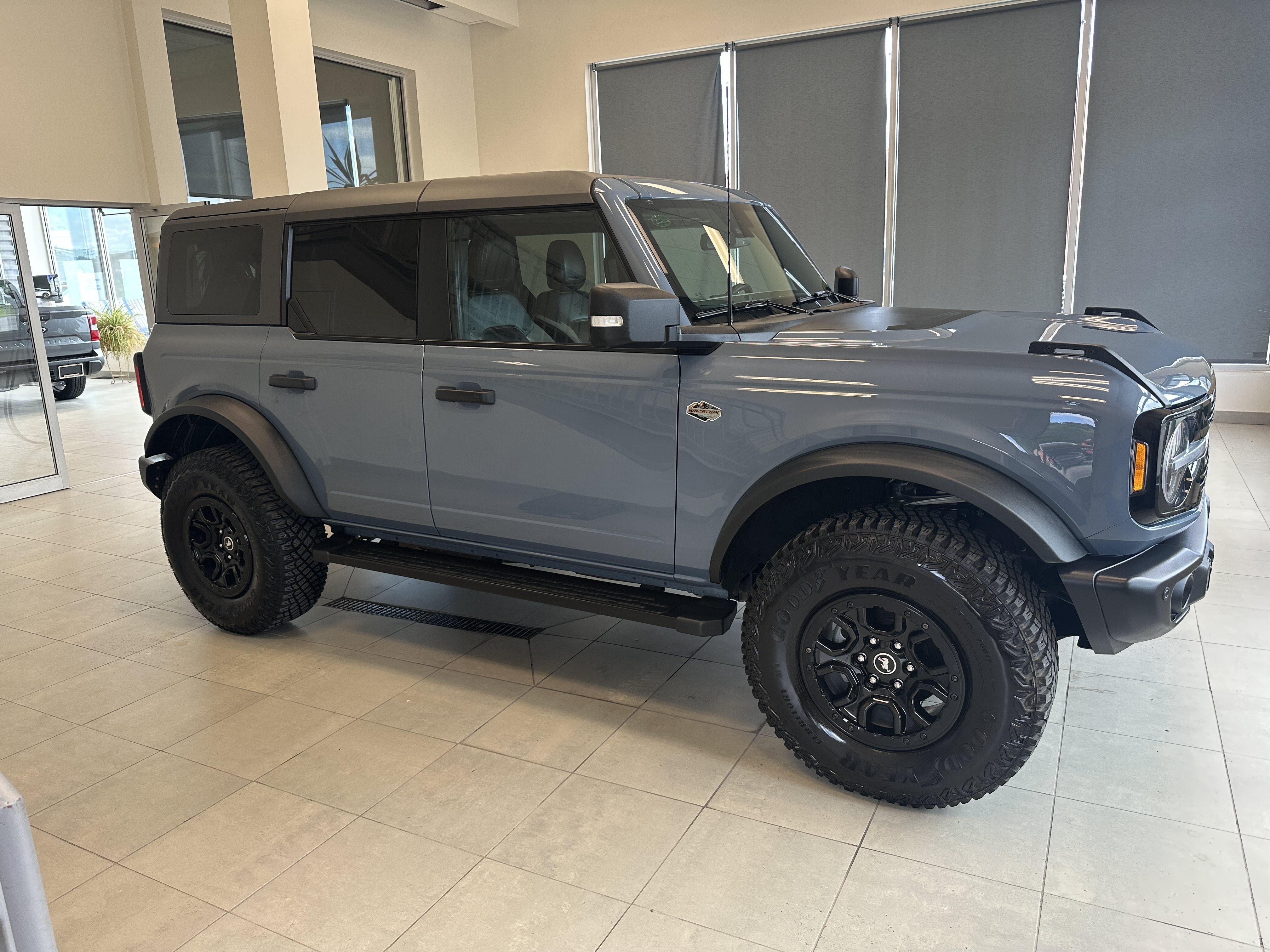 Used 2023 Ford Bronco Wildtrak AWD/4WD image 4
