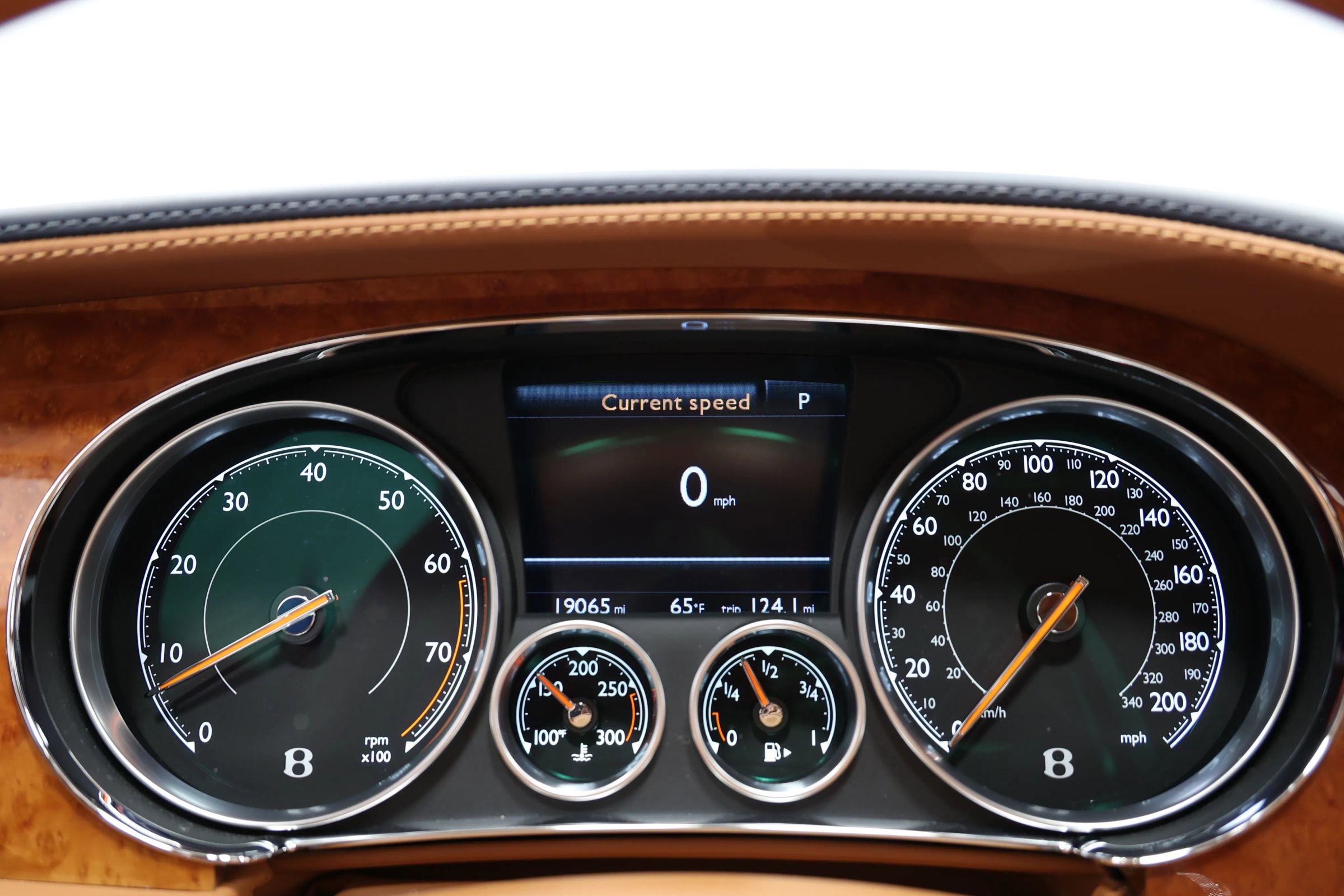Used 2016 Bentley Flying Spur W12 AWD/4WD image 25