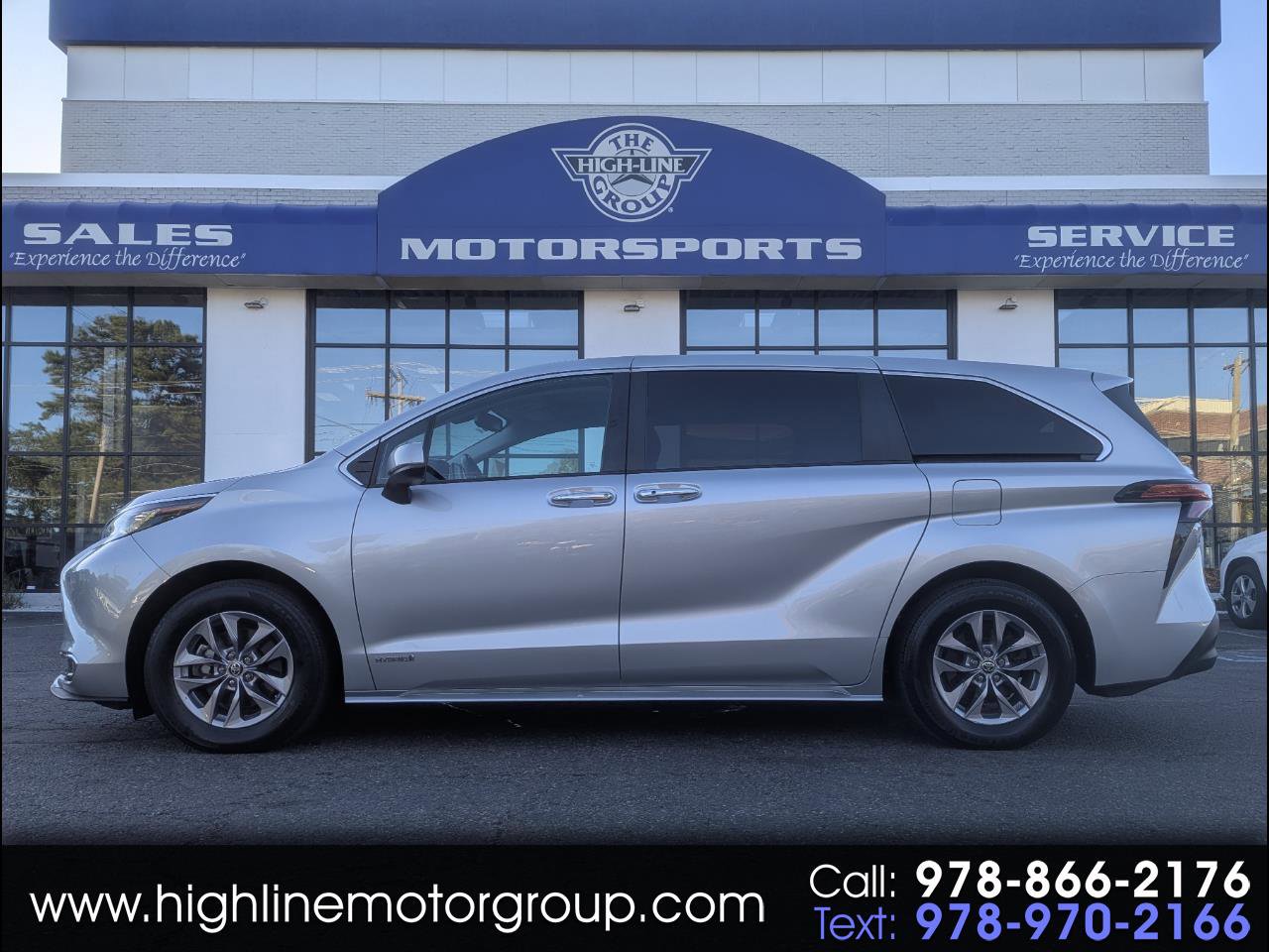Used 2021 Toyota Sienna XLE