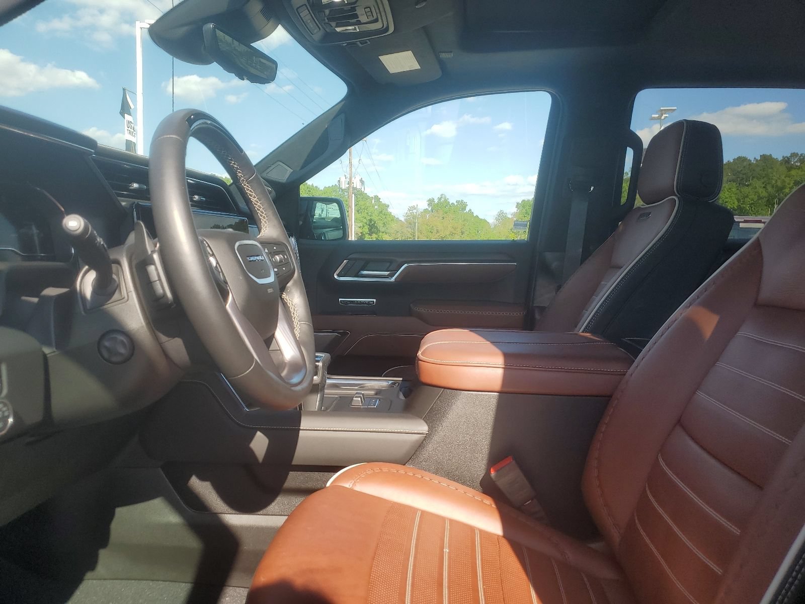Used 2025 GMC Sierra 1500 Denali Ultimate AWD/4WD image 8