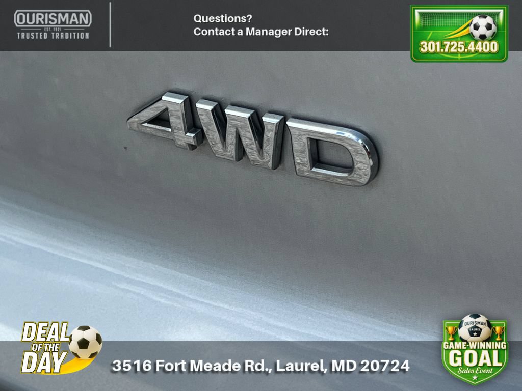 Used 2025 Nissan Pathfinder SV AWD/4WD image 24