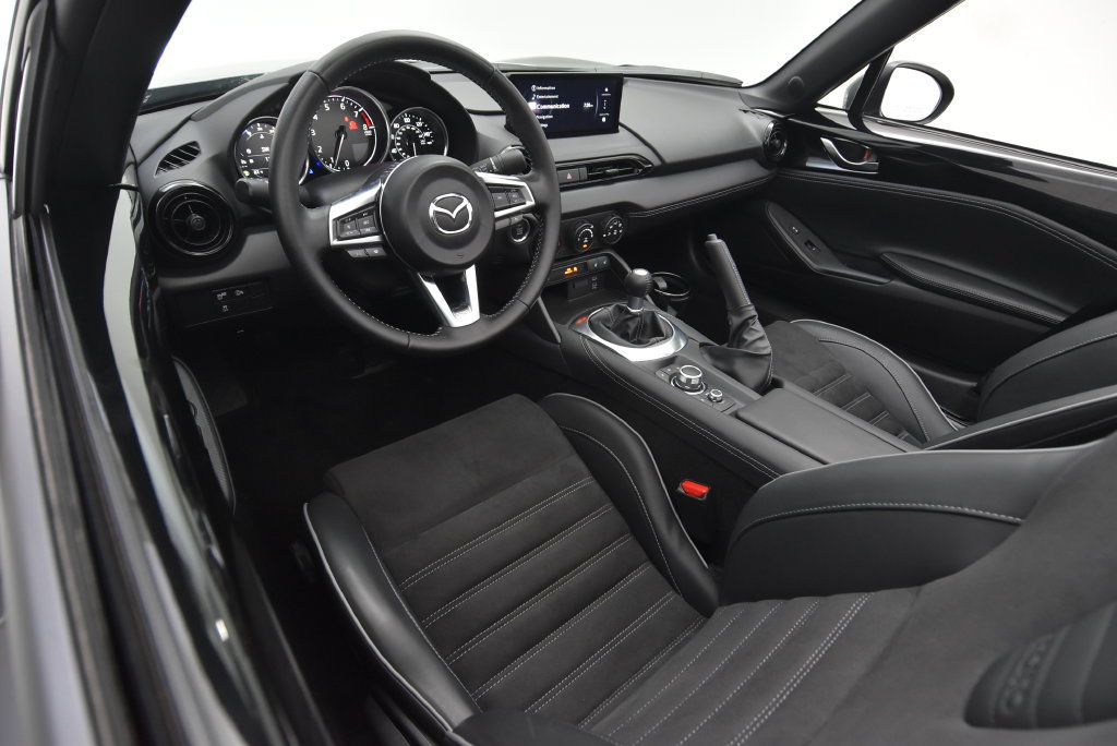 Certified 2025 MAZDA MX-5 Miata RF Club RWD image 33