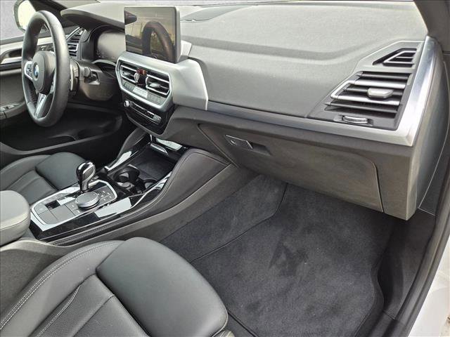 Used 2025 BMW X4 xDrive30i image 23