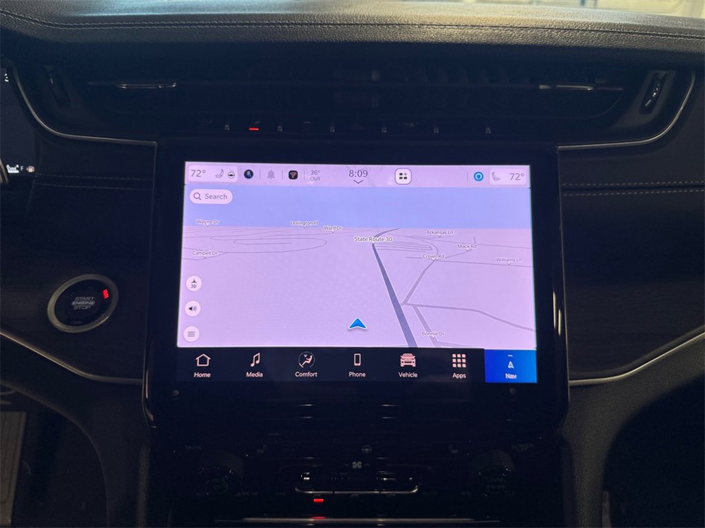 New 2025 Jeep Grand Cherokee L Limited w/ Black Appearance Package image 19