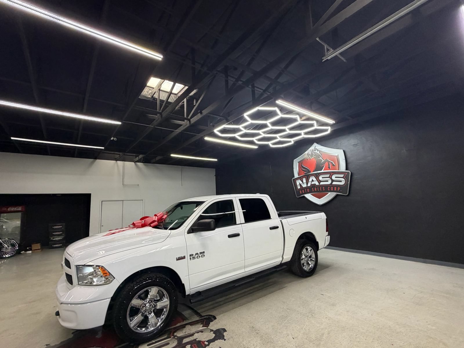 Used 2018 RAM 1500 Tradesman w/ Popular Equipment Group AWD/4WD image 2