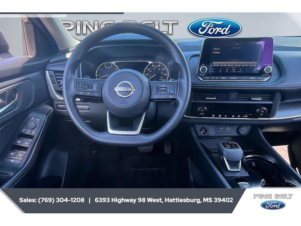 Used 2024 Nissan Rogue SV image 5