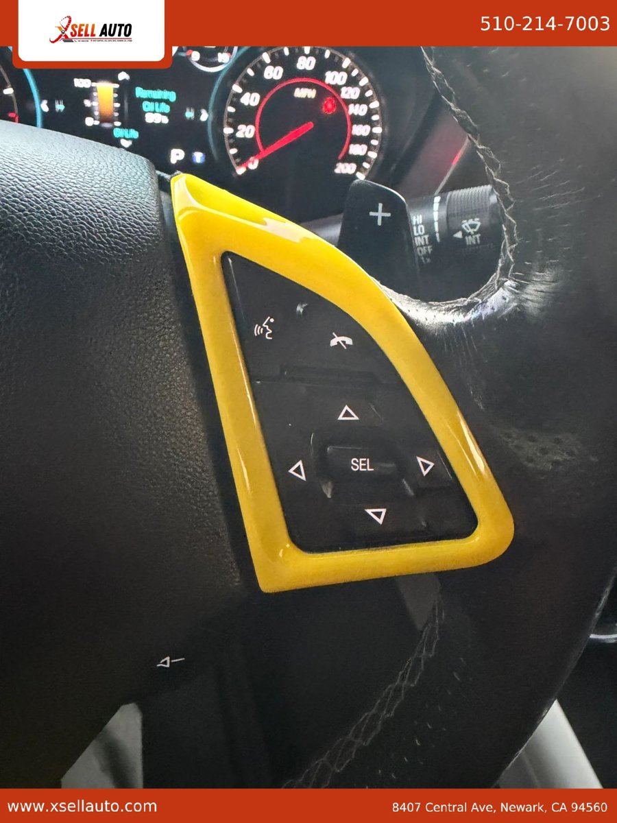Used 2017 Chevrolet Camaro SS RWD image 11