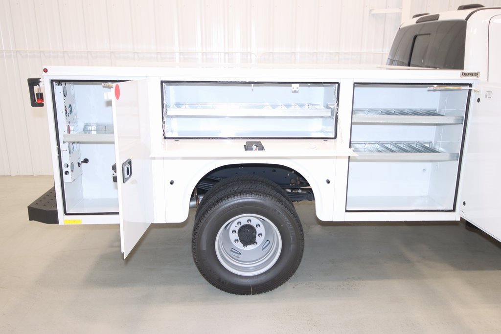 New 2025 Ford F350 XL w/ XL Chrome Package image 10