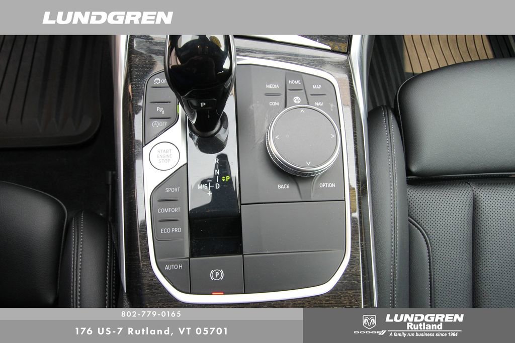 Used 2022 BMW 330i xDrive Sedan w/ Premium Package image 23